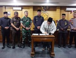 Rapat Berapa kali Tertunda, DPRD OKU Sahkan APBD 2025